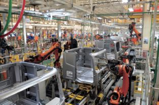 歐曼est獲貨運駕駛員技能競賽認(rèn)可